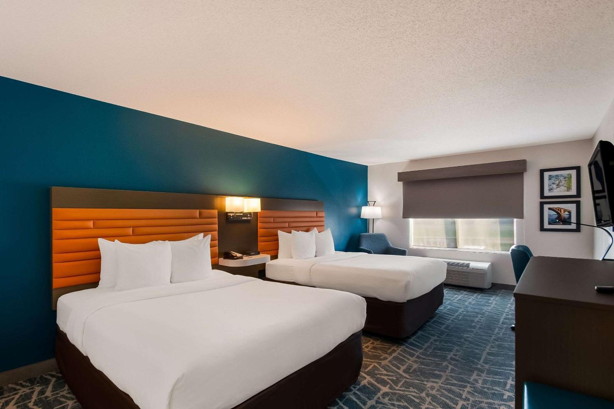Comfort Inn Falls Church - Tysons Corner Exterior foto