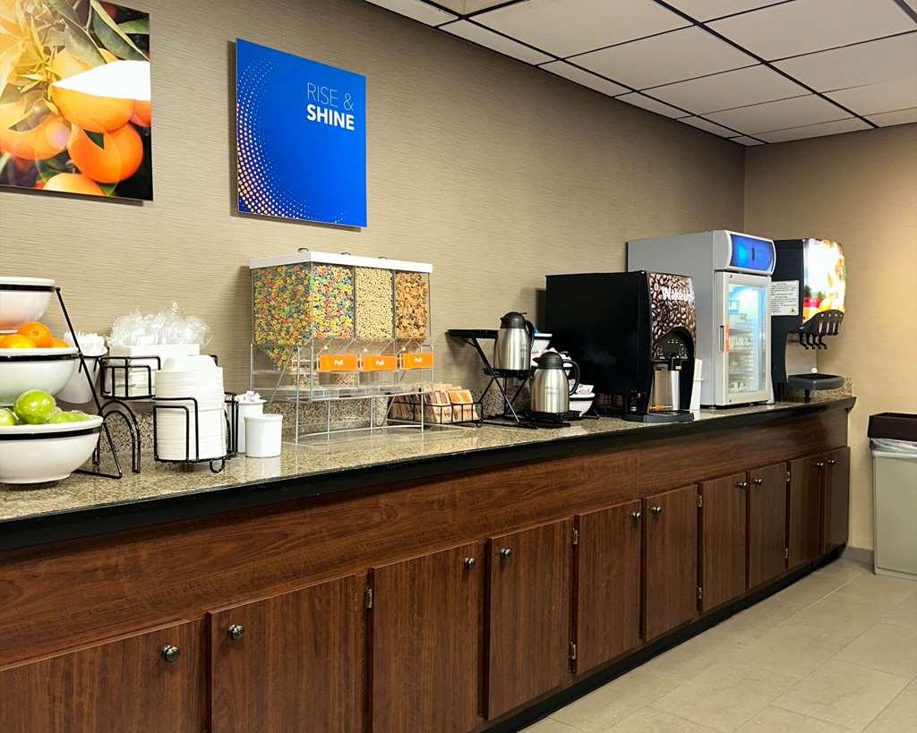 Comfort Inn Falls Church - Tysons Corner Restaurante foto