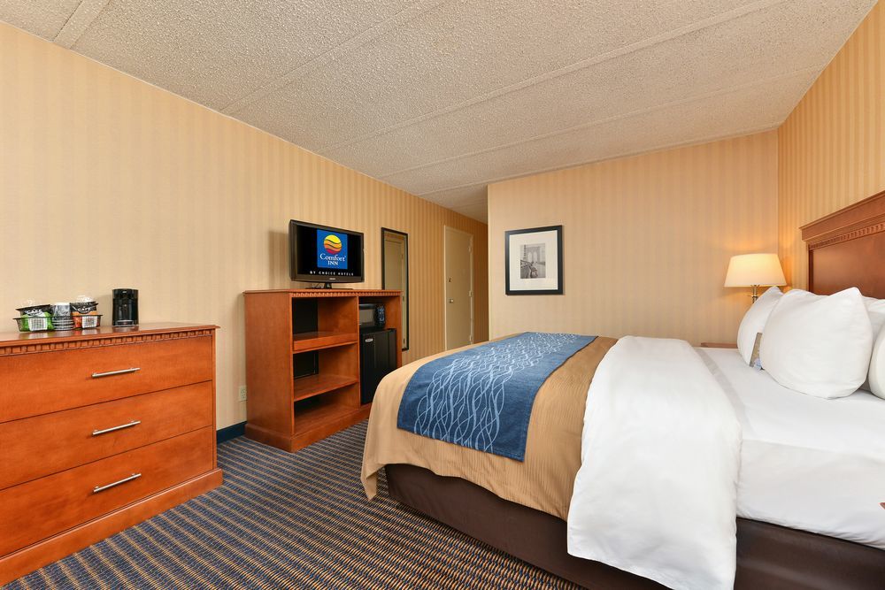 Comfort Inn Falls Church - Tysons Corner Exterior foto